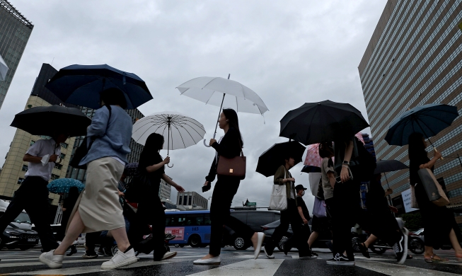 雨降るソウルの朝