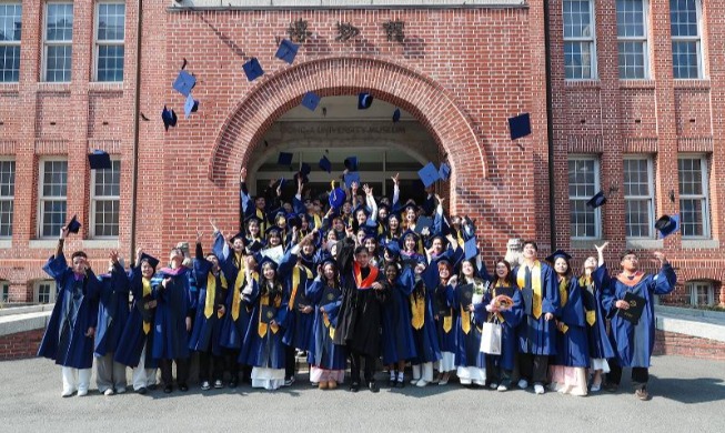 韓国の大学に留学する外国人、６年で７５％増