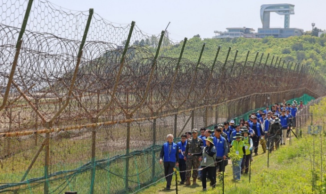 南北二つの高城ＤＭＺ、分断のシンボルから平和の玄関口へ