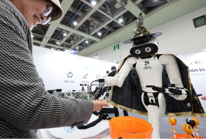 ハロウィンもロボットと一緒に