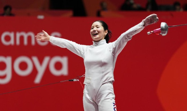 ソン・セラ、女子エペで初の金メダル