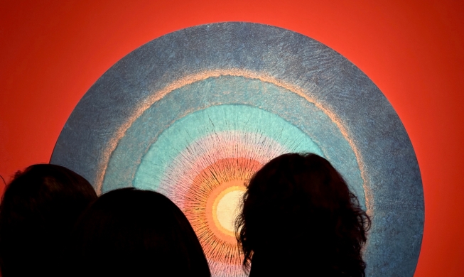 「光の画家」バン・ヘジャ回顧展