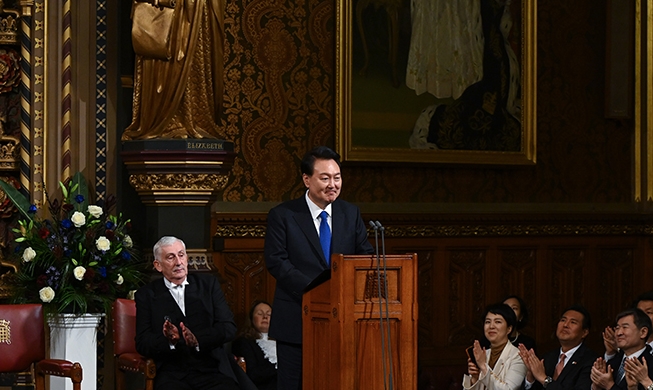 尹大統領、英国議会演説「韓・英は真のグローバル戦略的パートナー」