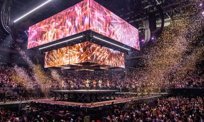 [世界の日常を彩るＫ] ① 世界を魅了するグローバルプラットフォーム、「Ｋ－ＰＯＰ」