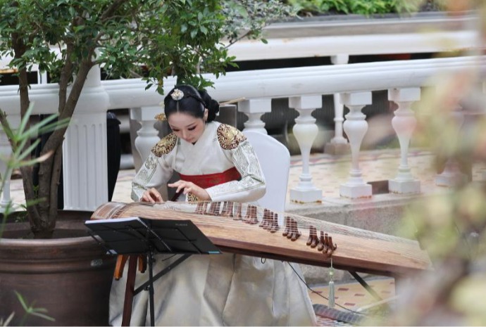 昌慶宮に響く伽倻琴の音色