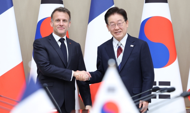 韓国・フランス、「グローバルな戦略的パートナー」に格上げへ