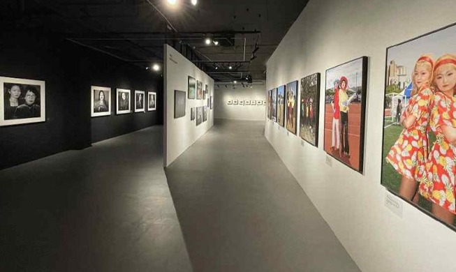 駐ハンガリー韓国文化院　欧州初の韓国現代写真展を開催