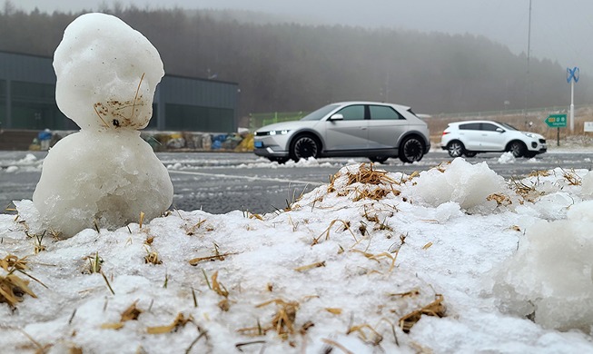 【写真で見る韓国】雪だるま作り