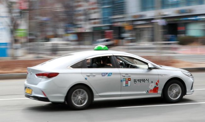 釜山市、タクシーで多言語通訳サービス提供