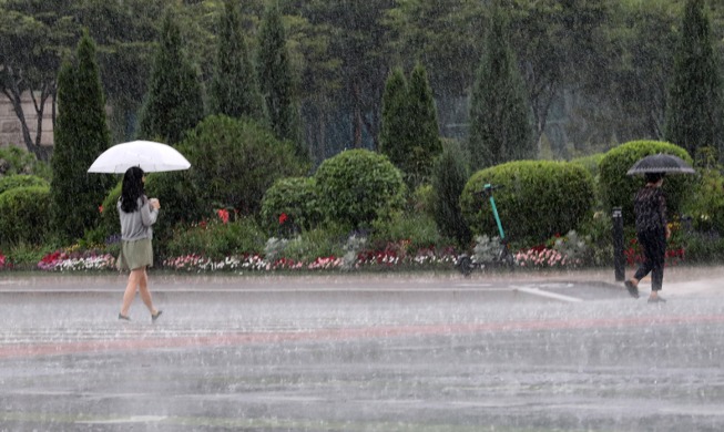 【写真で見る韓国】夏の日のにわか雨