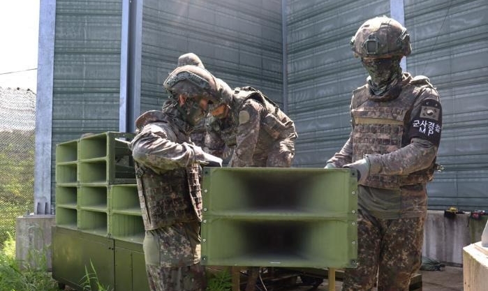軍、固定式拡声器を撤去