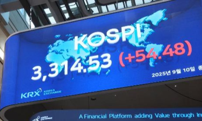 KOSPI３３１４ポイントで史上最高