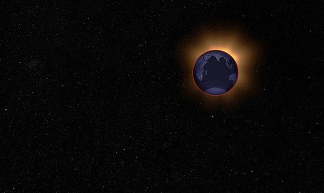 １２１年ぶりの天文ショーを生中継