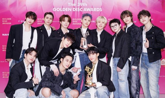 ＳＥＶＥＮＴＥＥＮ、アジアツアー興行収入で首位 