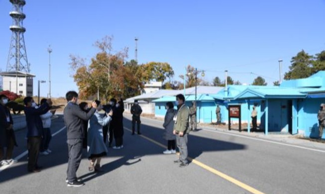 板門店見学、一部再開