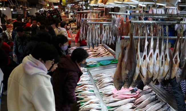 旧正月を控えた釜山の伝統市場