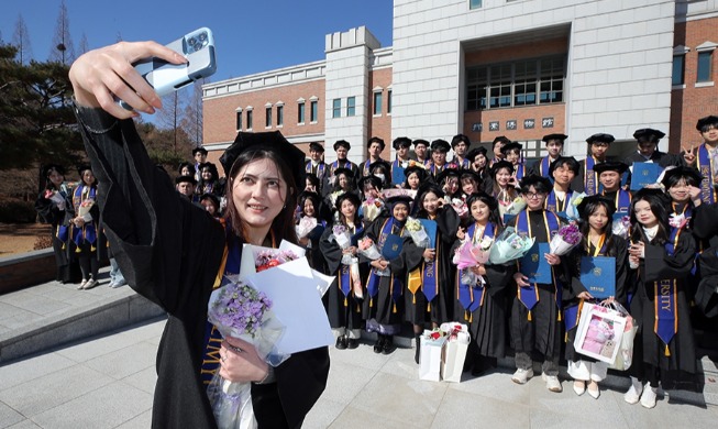 外国人就労者、１１０万人を突破