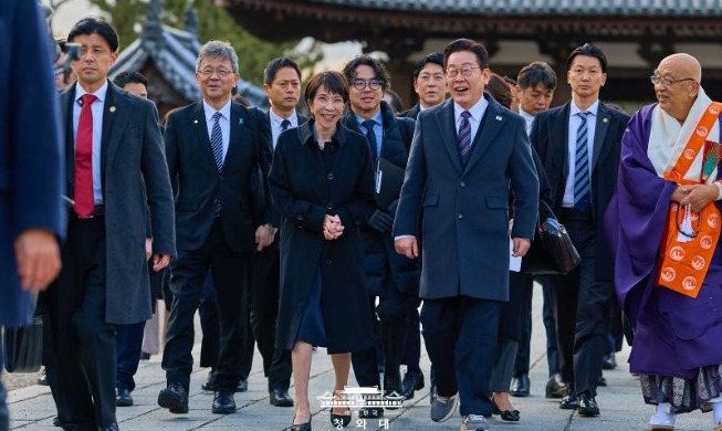 韓日シャトル外交、定着へ