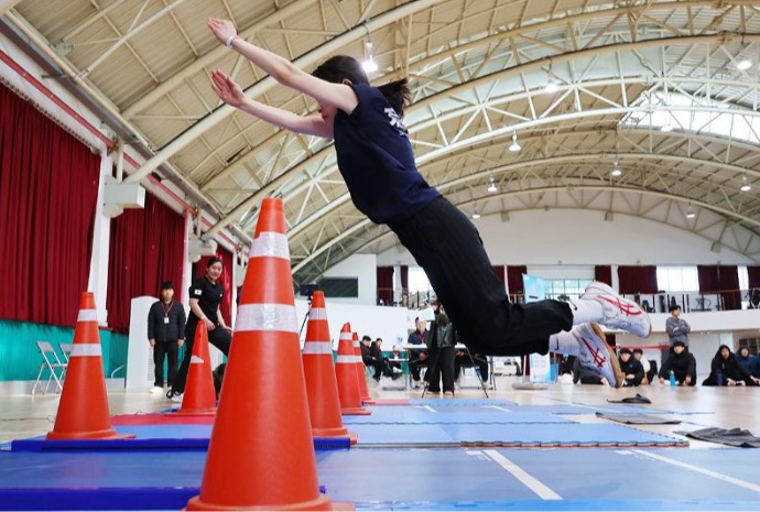 夢に向かってジャンプ