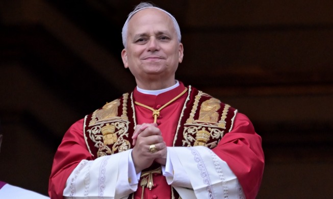 法王、パン屋「聖心堂」の創業７０周年に祝賀書簡