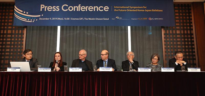 Korea-japan relations press conferrence_01