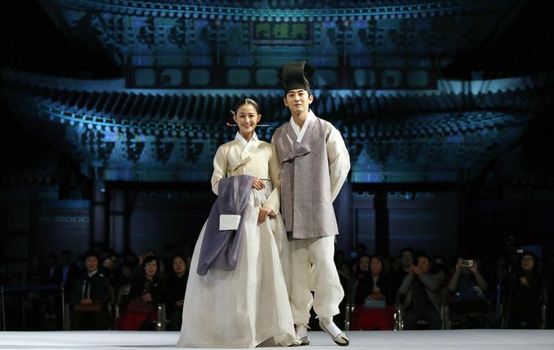 「今年の代表広報文化遺産」に選ばれた韓服