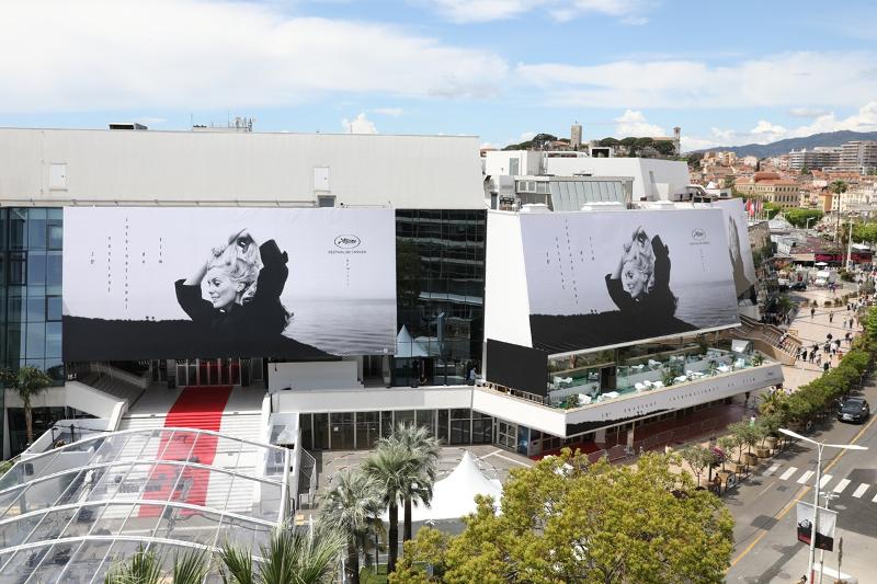 Palais des festivals＝Maxence Parey / FDC