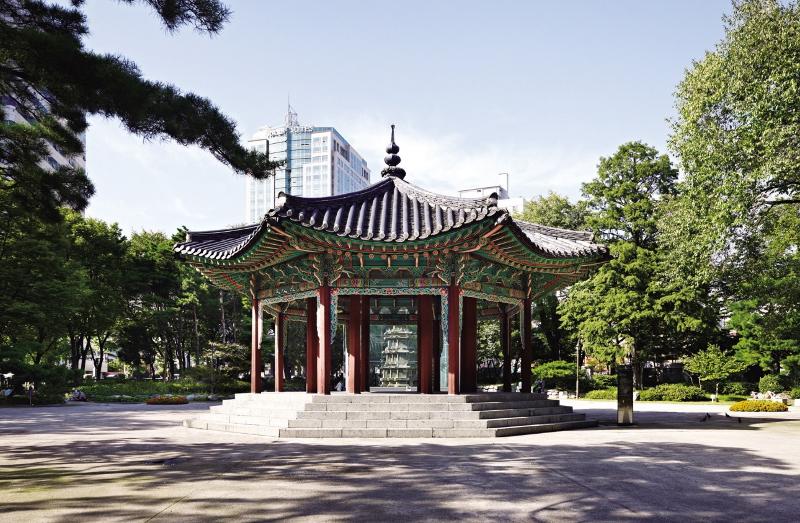 ソウルのタプコル公園＝文化財庁