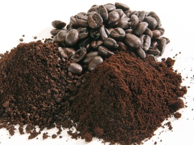濡れたコーヒーかす、90秒で無煙炭に近い燃料に