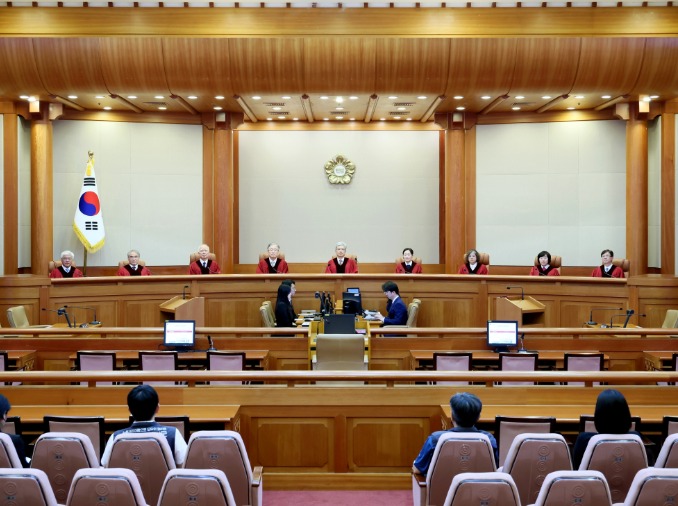 憲法裁判所、「韓国生まれの外国人の子どもにも出生登録の権利」