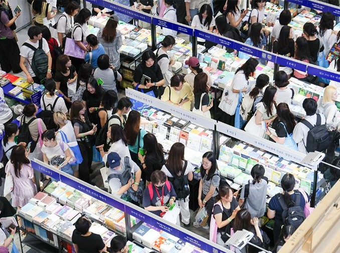 韓国文学、５年間で海外販売３５８万部