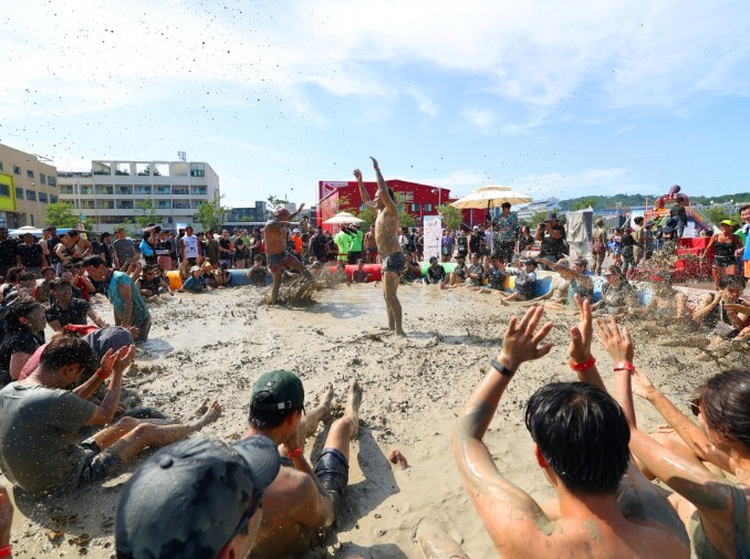 韓国の伝統祭りが世界を魅了
