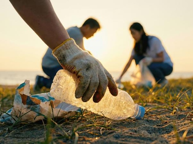 政府、２０３０年までにバージンプラスチック３０％削減