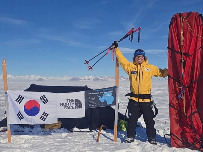 登山家のキム・ヨンミ隊長、「南極大陸横断」に成功