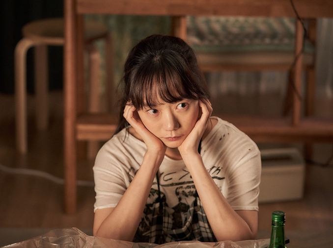 ぺ・ドゥナ主演の新作映画、『ウイルス』