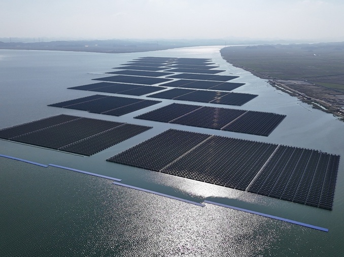 ２０３０年までに再エネ１００ＧＷ超　電力網を刷新