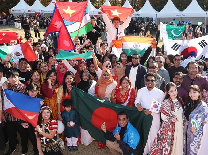 教育部、留学情報のオンライン広報センター開設