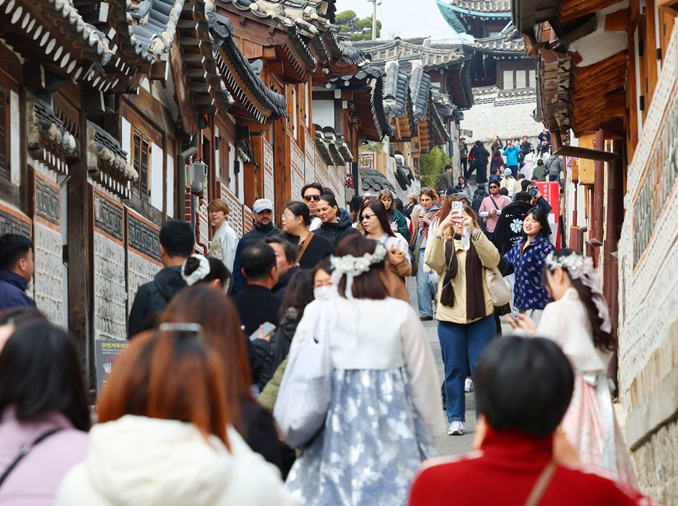 訪韓観光客、２カ月連続で２００万人突破