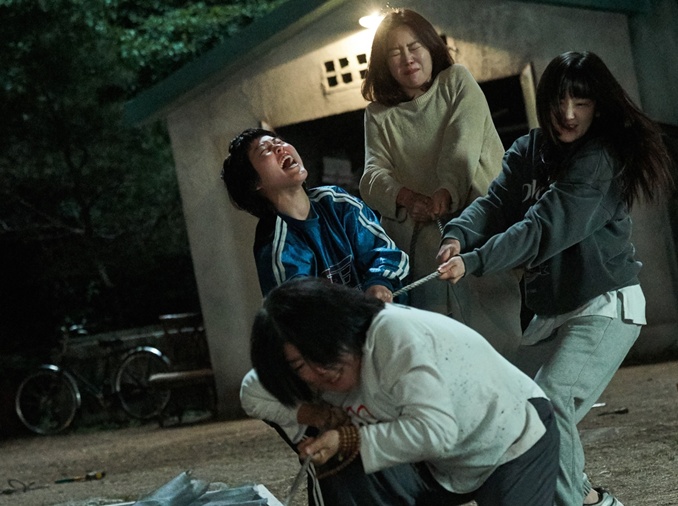 映画『慶州紀行』、最後まで「復讐」に突き進む４人の母娘