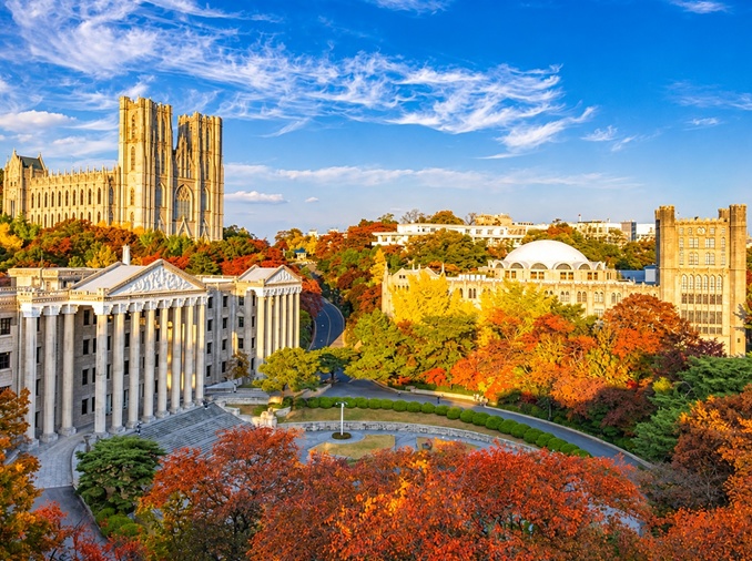 [１００ｘ１００韓国の代表名所] ④ 学びの場から観光名所へ「大学のキャンパス」